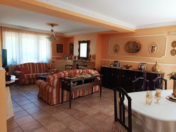 appartamento in vendita a Baronissi in zona Saragnano