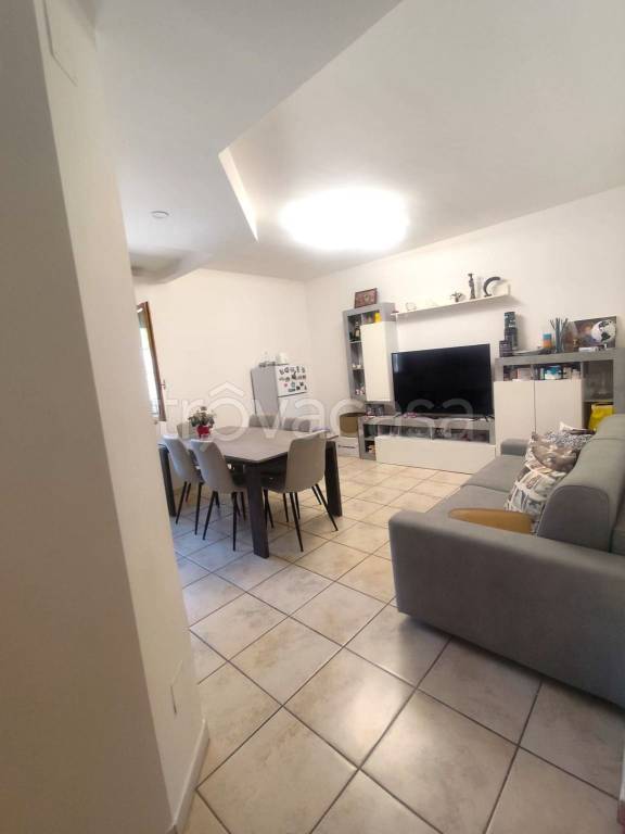 appartamento in vendita a Baronissi in zona Antessano