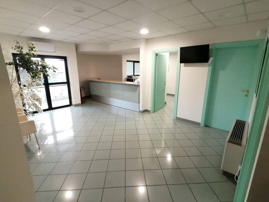 intera palazzina in vendita a Baronissi