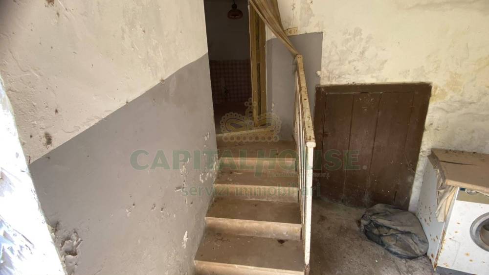 casa indipendente in vendita a Baronissi in zona Fusara