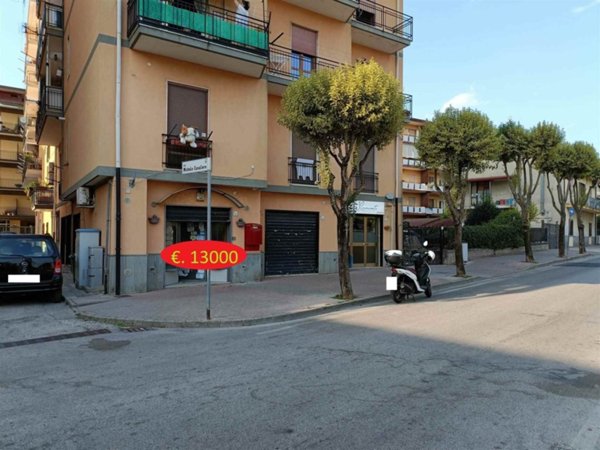 negozio in vendita a Baronissi