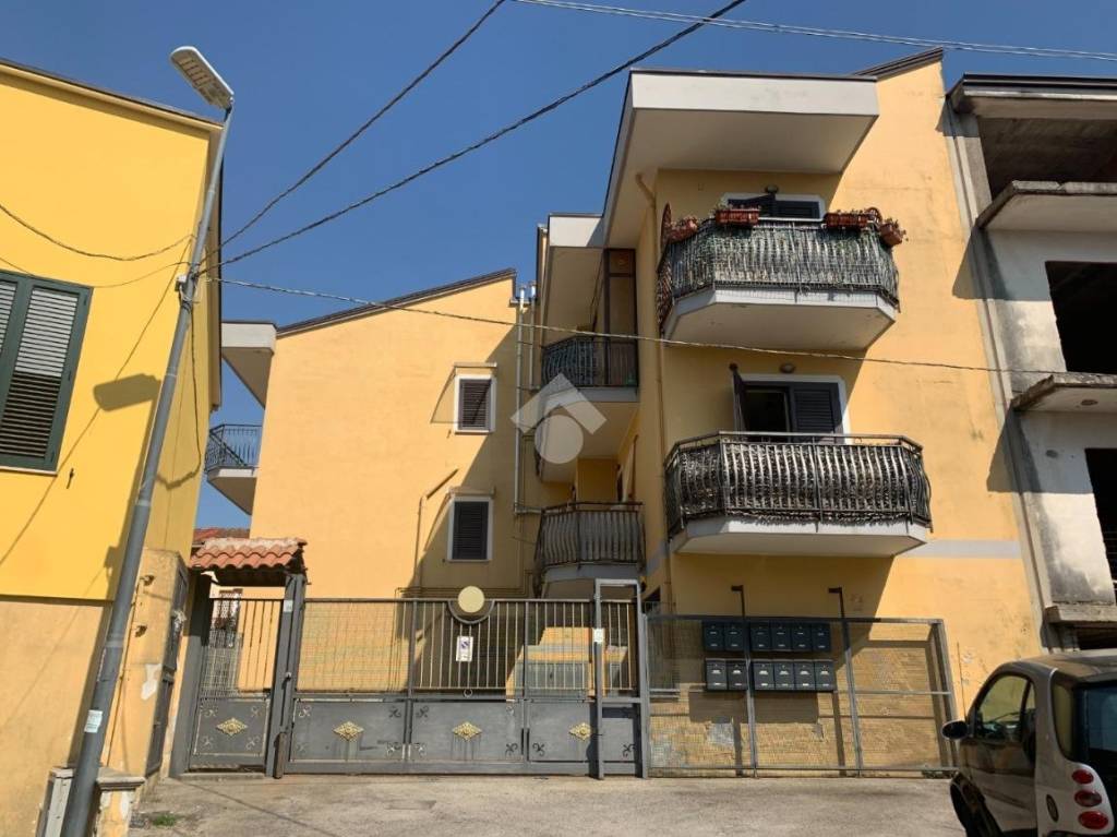 appartamento in vendita a Baronissi in zona Antessano