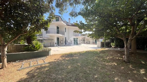 casa indipendente in vendita a Baronissi in zona Antessano