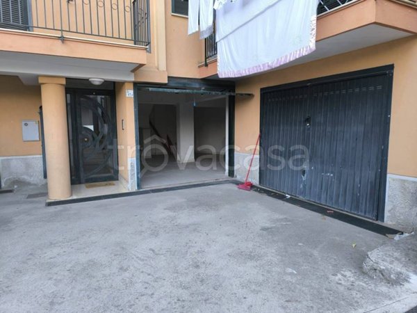 box auto in vendita a Baronissi in zona Saragnano