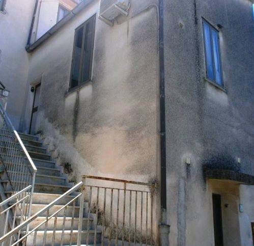 appartamento in vendita a Baronissi in zona Antessano