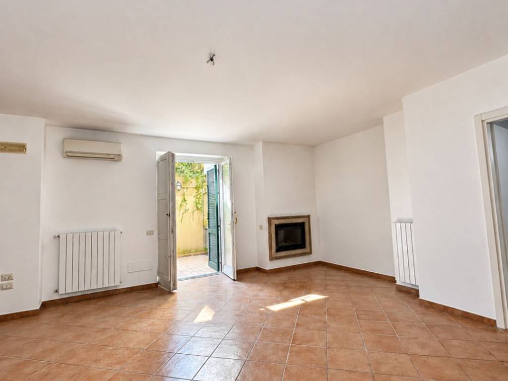 appartamento in vendita a Baronissi in zona Antessano