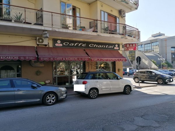 negozio in vendita a Battipaglia