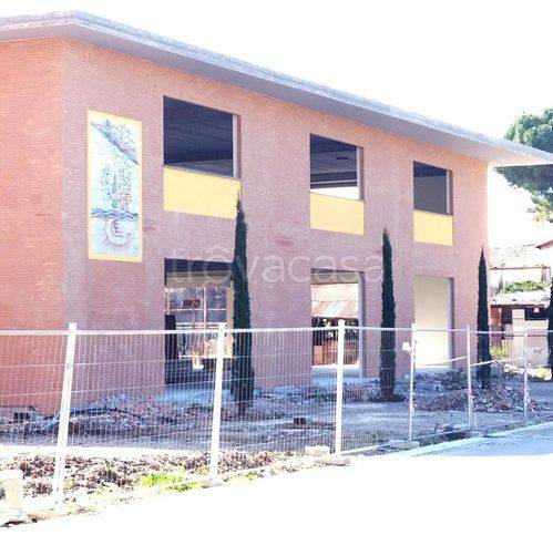 negozio in vendita a Battipaglia in zona Belvedere