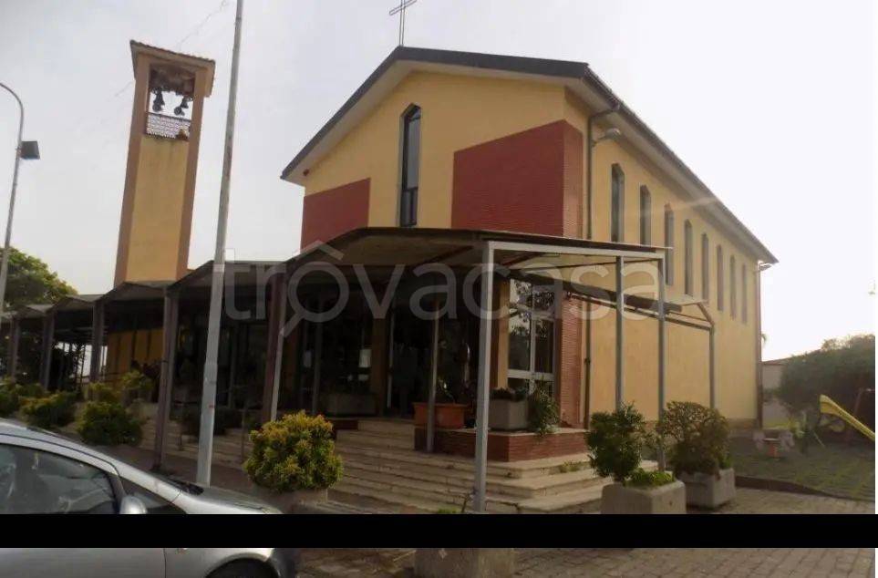 casa indipendente in vendita a Battipaglia in zona Aversana / San Luigi