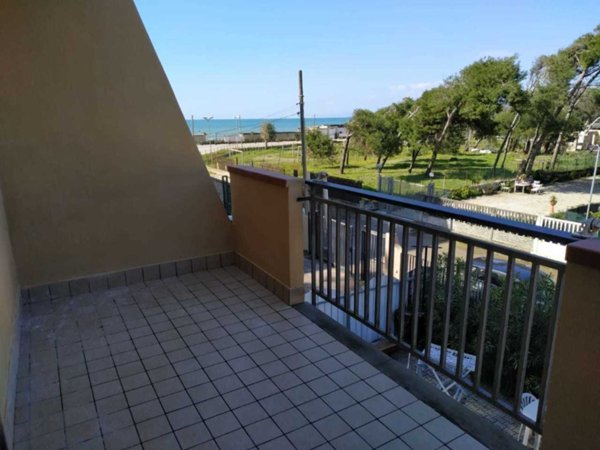 appartamento in vendita a Battipaglia in zona Lido Lago