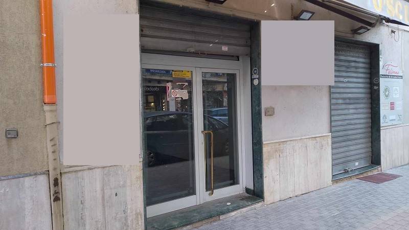 negozio in vendita a Battipaglia
