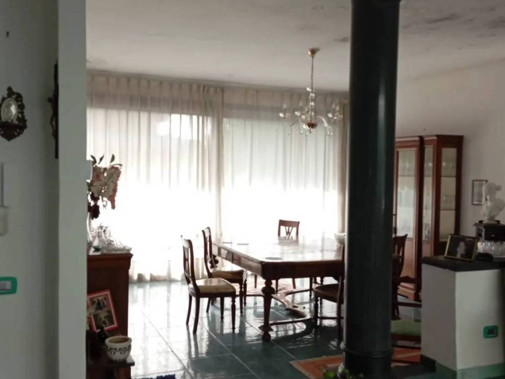 casa indipendente in vendita a Battipaglia