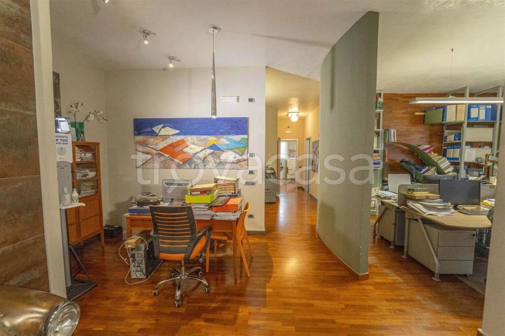 appartamento in vendita a Battipaglia in zona Centro Città
