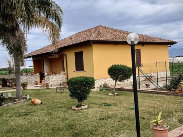 quadrivano in vendita a Battipaglia