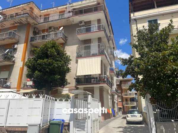 appartamento in vendita a Battipaglia in zona Centro Città