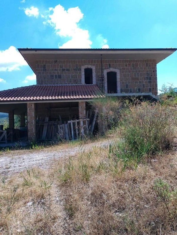 casa indipendente in vendita a Battipaglia