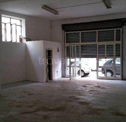 negozio in vendita a Battipaglia