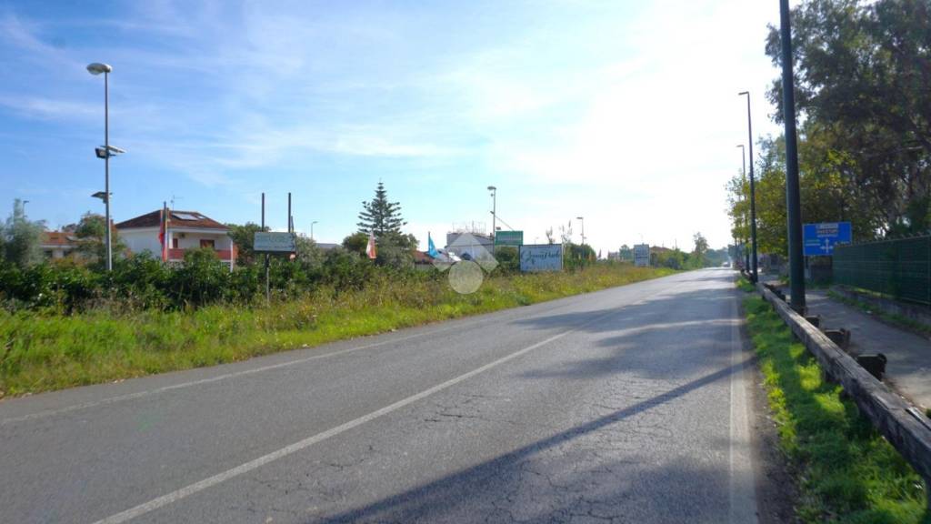 terreno agricolo in vendita a Battipaglia in zona Lido Lago