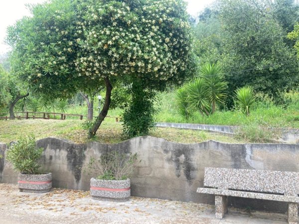 negozio in vendita a Battipaglia