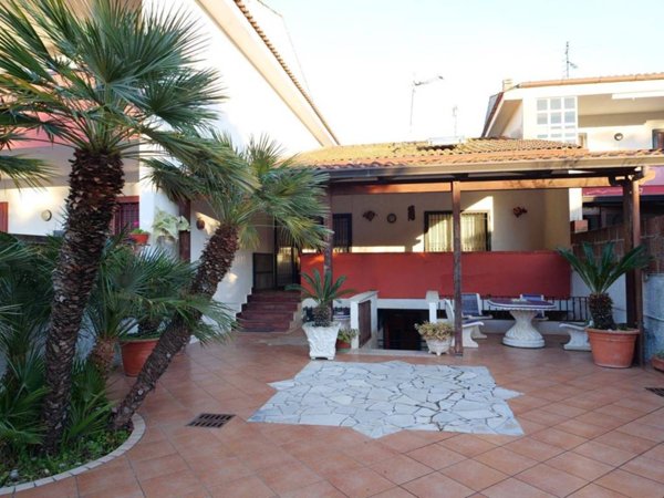 casa indipendente in vendita a Battipaglia