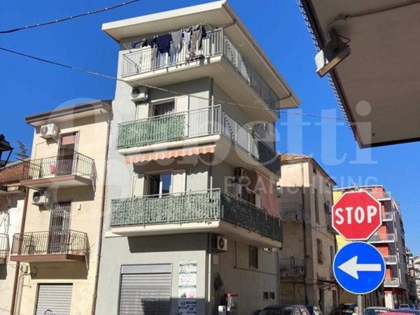 casa indipendente in vendita a Battipaglia