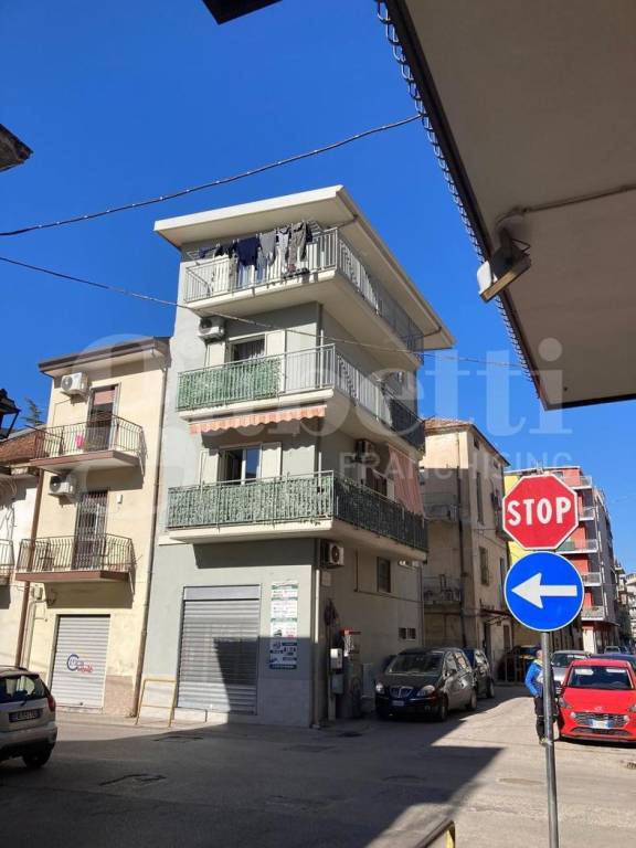 casa indipendente in vendita a Battipaglia in zona Centro Città