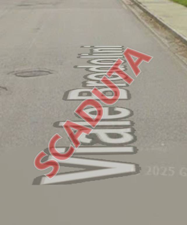 locale commerciale in vendita a Battipaglia