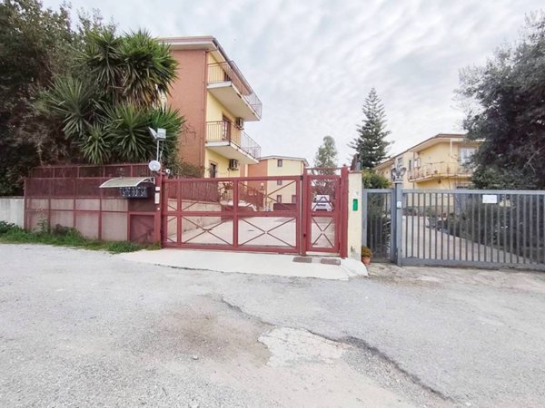 casa indipendente in vendita a Battipaglia in zona Aversana / San Luigi