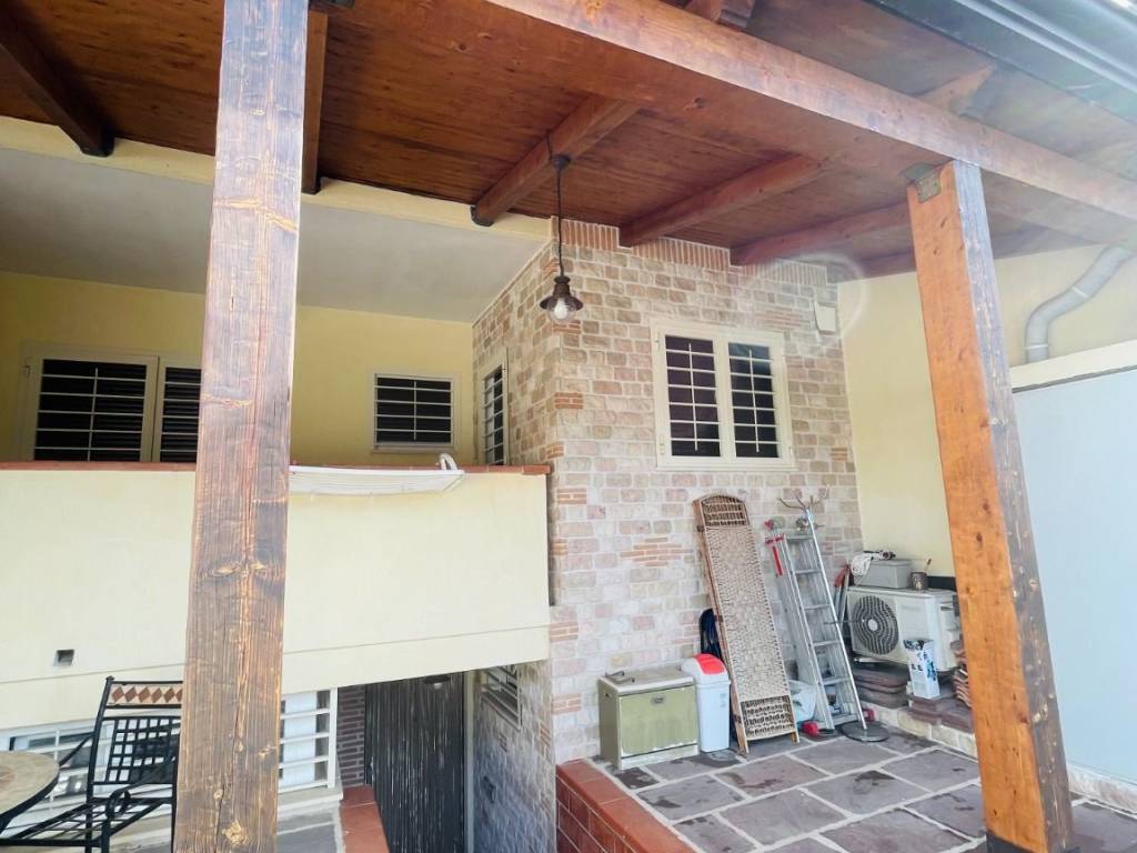casa indipendente in vendita a Battipaglia