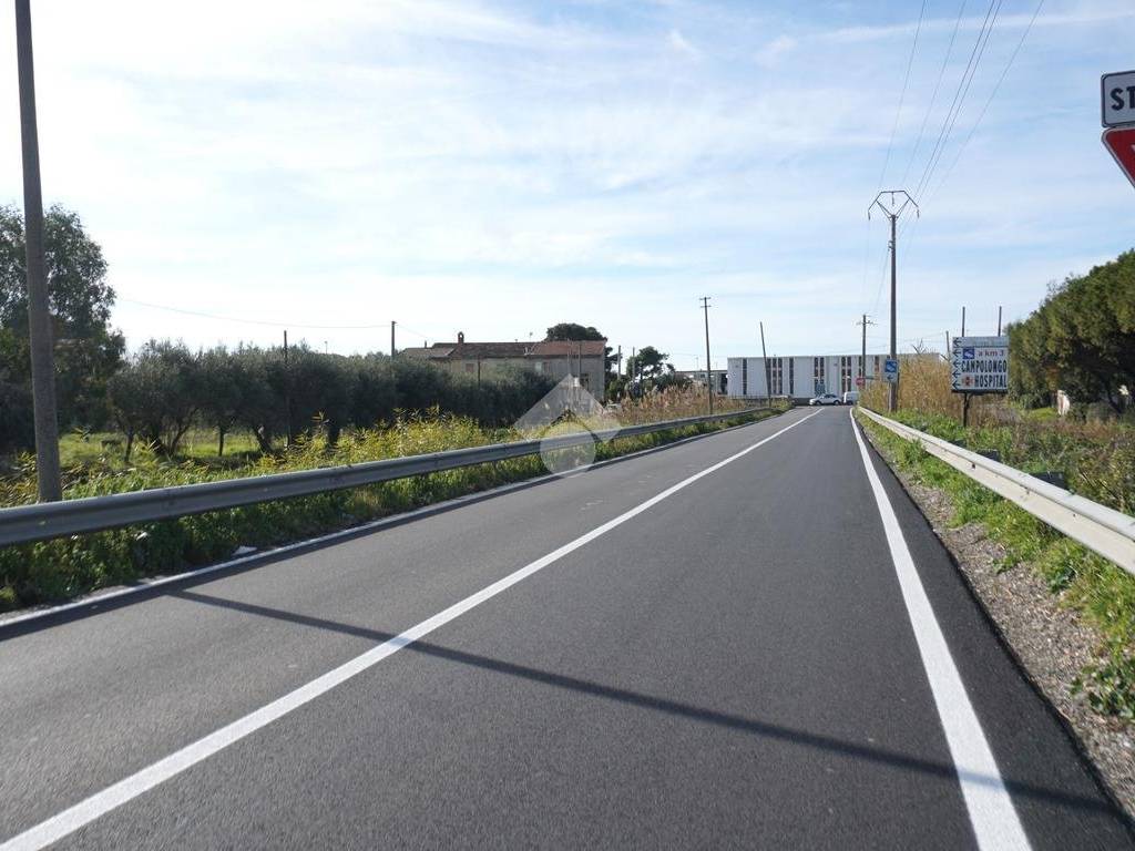 casa indipendente in vendita a Battipaglia in zona Lido Lago