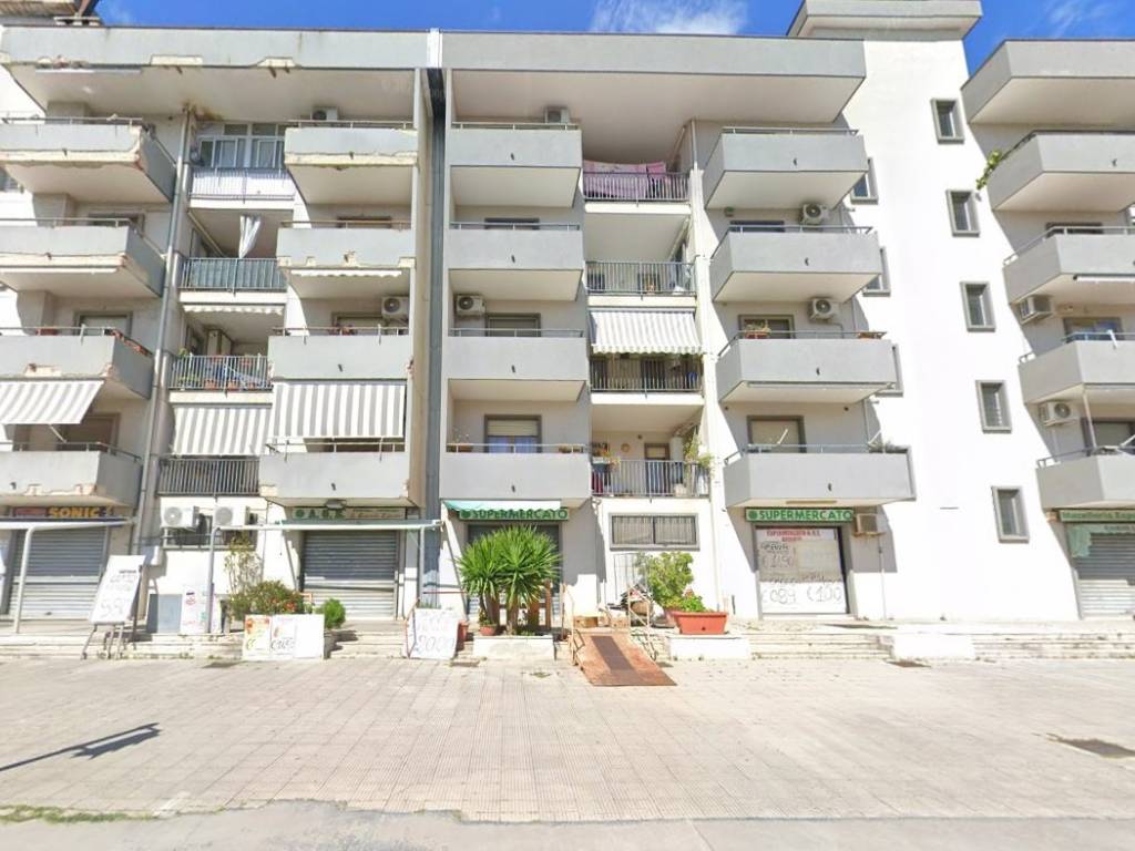 negozio in vendita a Battipaglia