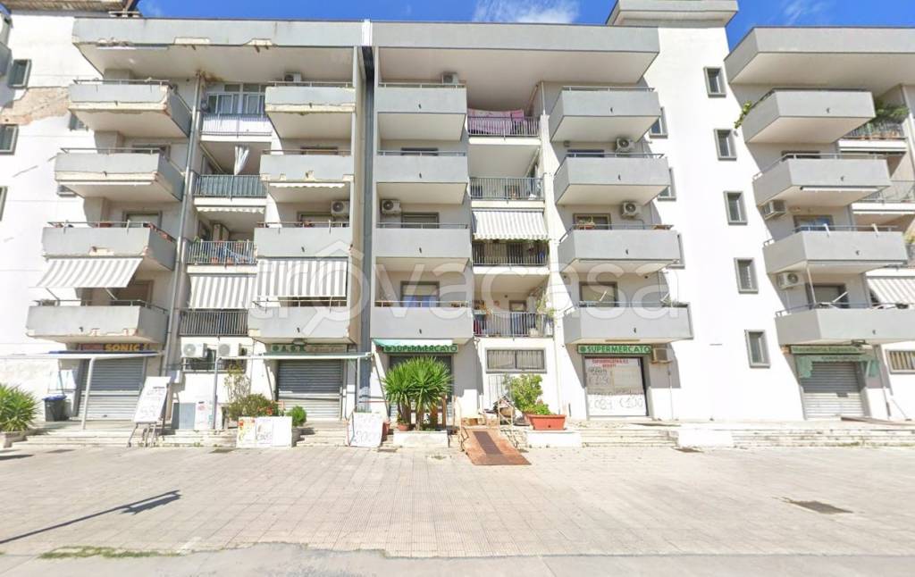 negozio in vendita a Battipaglia