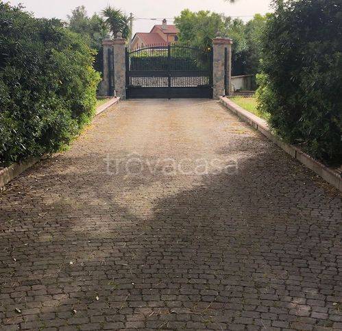 casa indipendente in vendita a Battipaglia