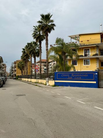 locale commerciale in vendita a Battipaglia