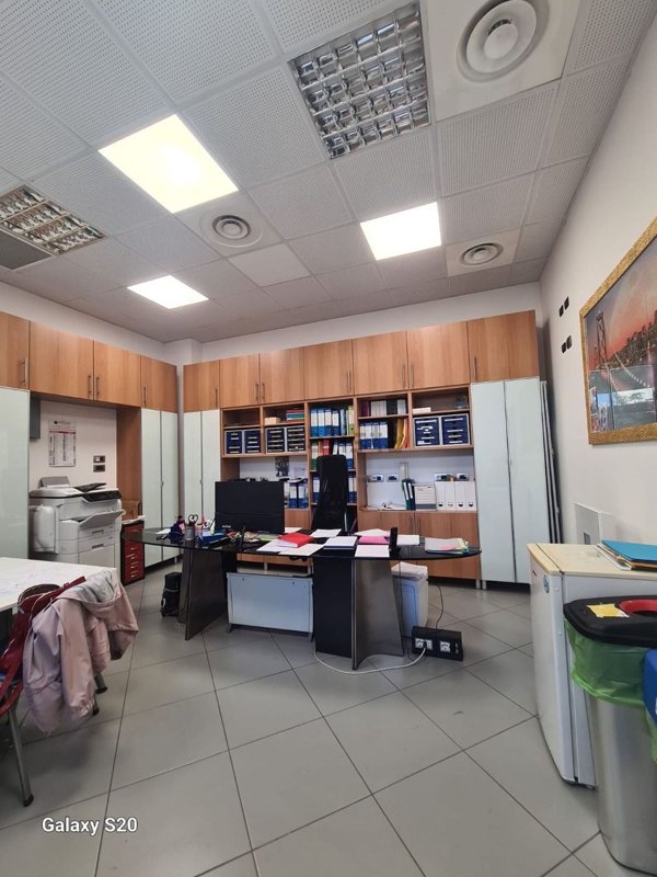 ufficio in vendita a Battipaglia in zona Turco