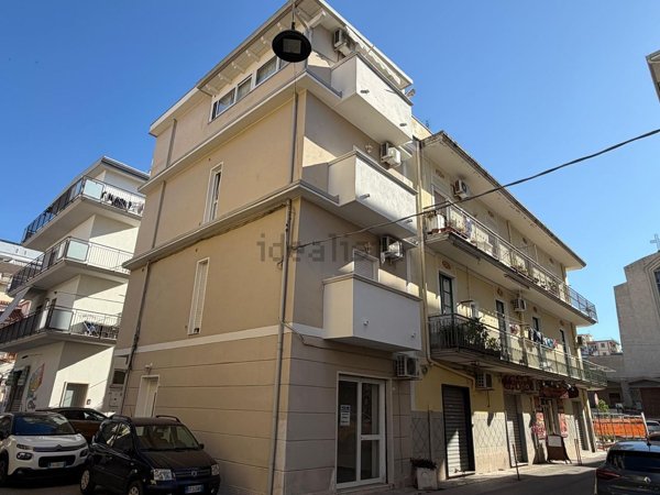 quadrivano in vendita a Battipaglia in zona Centro Città