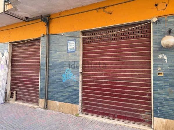 locale di sgombero in vendita a Battipaglia