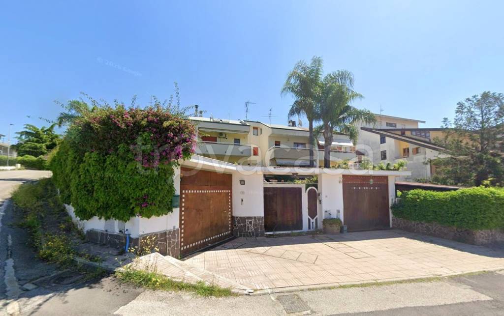 casa indipendente in vendita a Battipaglia in zona Belvedere