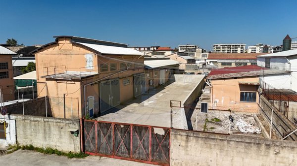 ufficio in vendita a Battipaglia in zona Sant'Anna