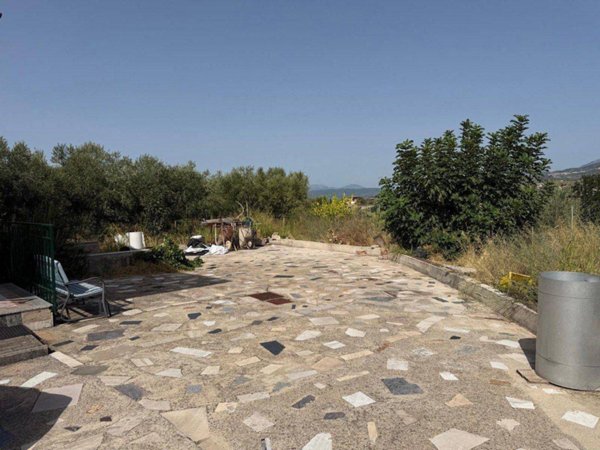 casa indipendente in vendita a Battipaglia in zona Serroni