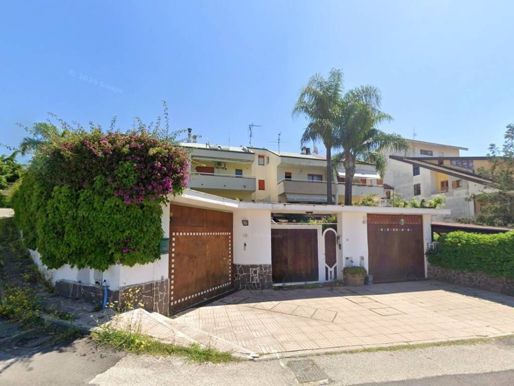 casa indipendente in vendita a Battipaglia in zona Belvedere