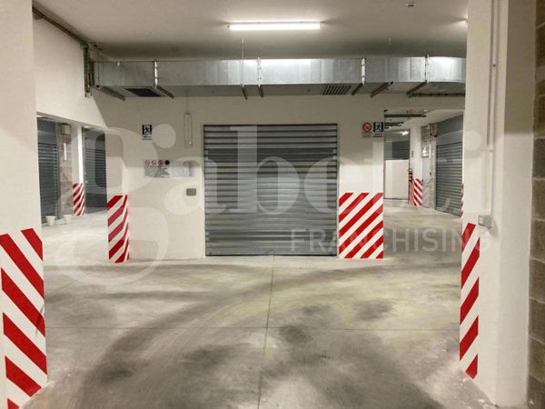 box auto in vendita a Battipaglia in zona Centro Città