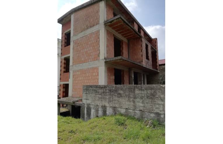 casa indipendente in vendita a Bracigliano in zona San Nazario