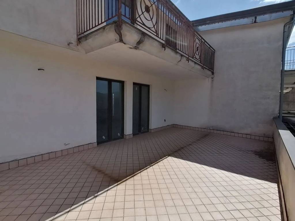 intera palazzina in vendita a Bracigliano