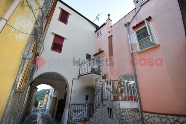 casa semindipendente in vendita a Bracigliano