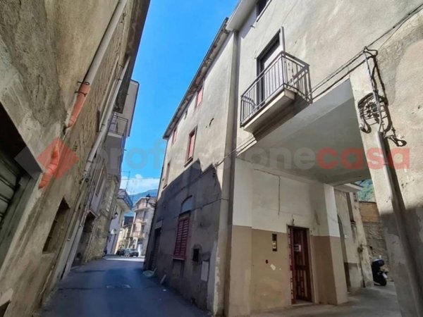 casa indipendente in vendita a Bracigliano