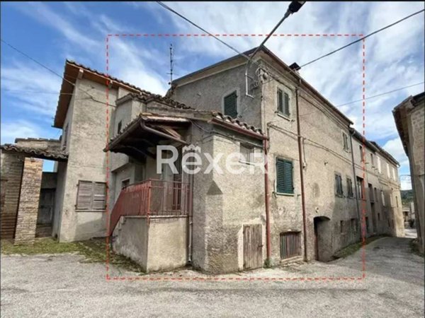 casa semindipendente in vendita a Buccino in zona Pianelle