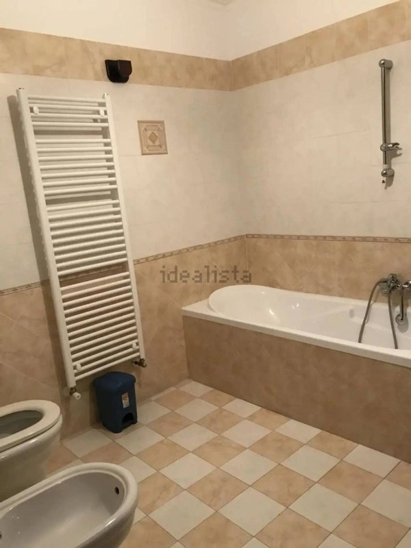 casa indipendente in vendita a Buonabitacolo