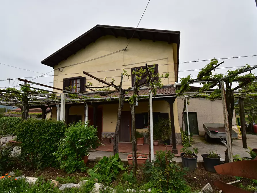 casa indipendente in vendita a Buonabitacolo