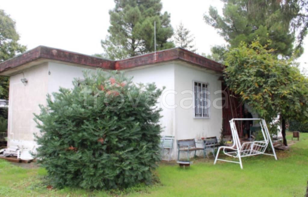 casa indipendente in vendita a Calvanico